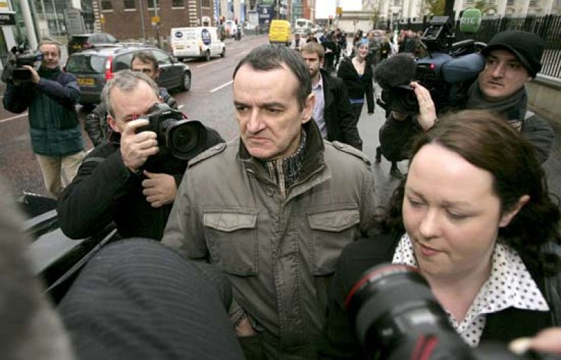  El etarra José Ignacio de Juana Chaos ha regresado al domicilio del oeste de Belfast que ha ocupado durante las últimas seis semanas.