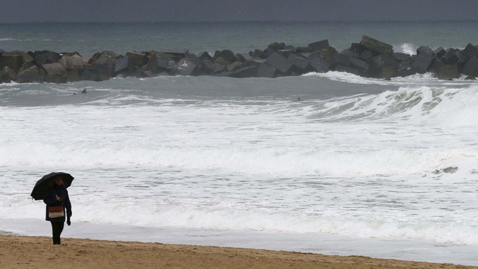 Lluvia y vientos fuertes en el noroeste y Sistema Central