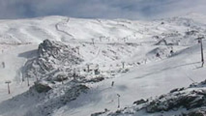 La nieve, la gran esperada en Sierra Nevada 