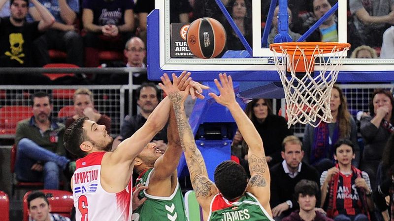 El Laboral Kutxa tropezó este jueves en el Buesa Arena ante el Olympiacos, 76-82, y cedió el primer partido del curso europeo en su pabellón en la segunda jornada del Top 16 de la Euroliga.