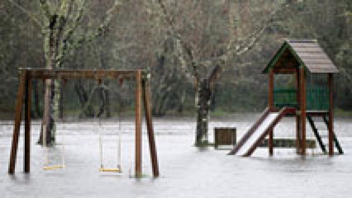 Lluvias intensa en Galicia y más débiles en el resto de la Península