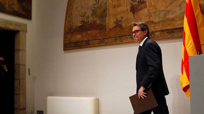 Telediario 1 - Mas "da un paso al lado" para facilitar un acuerdo