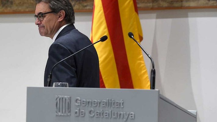 Telediario 1 - Artur Mas, un president marcado por el proceso soberanista, la disolución de CiU y el 'caso Pujol'