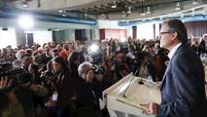 Telediario 1 - Artur Mas, a la cúpula de su partido: "Estoy y seguiré estando"