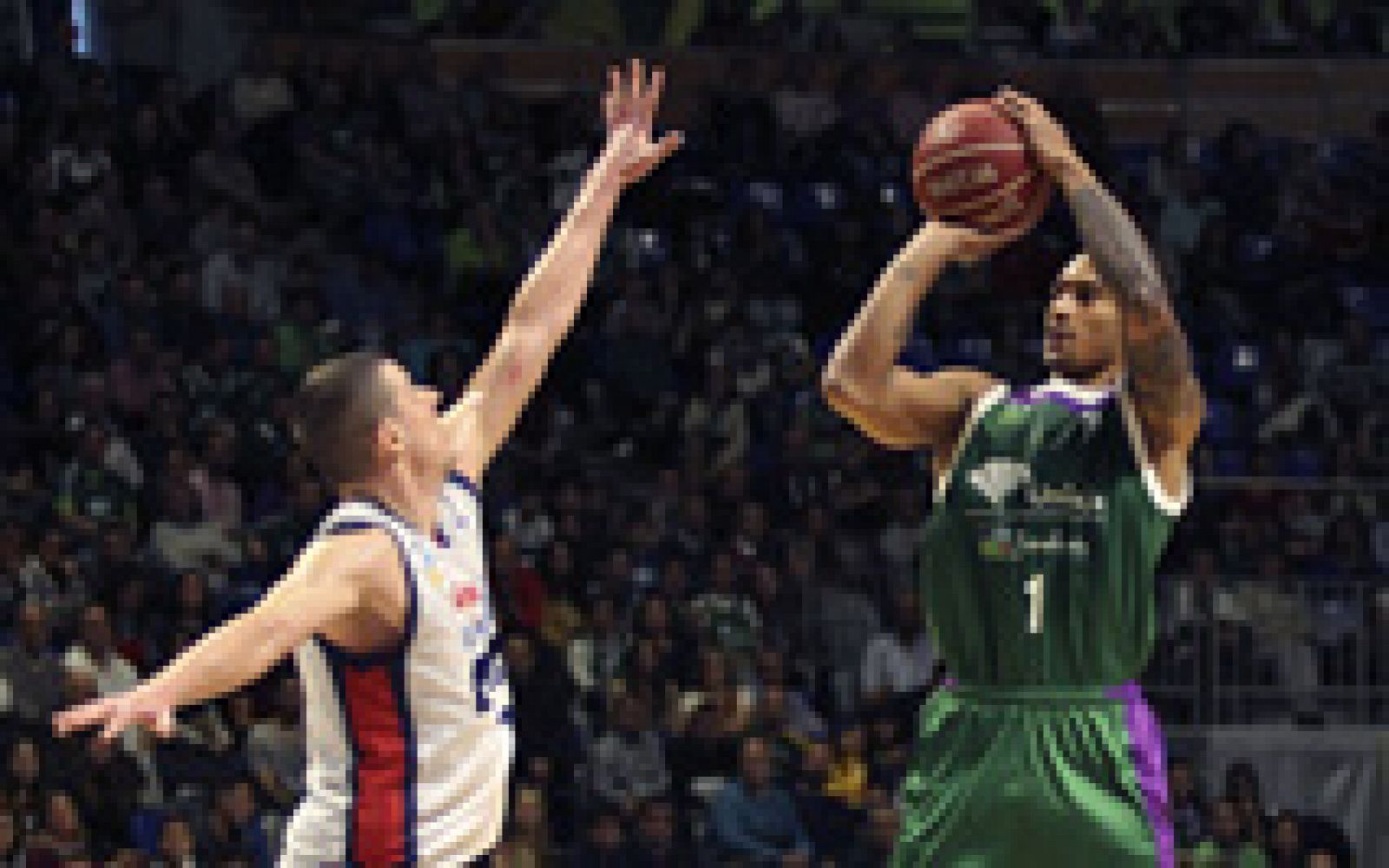 Unicaja 73-65 Rio Natura Monbus