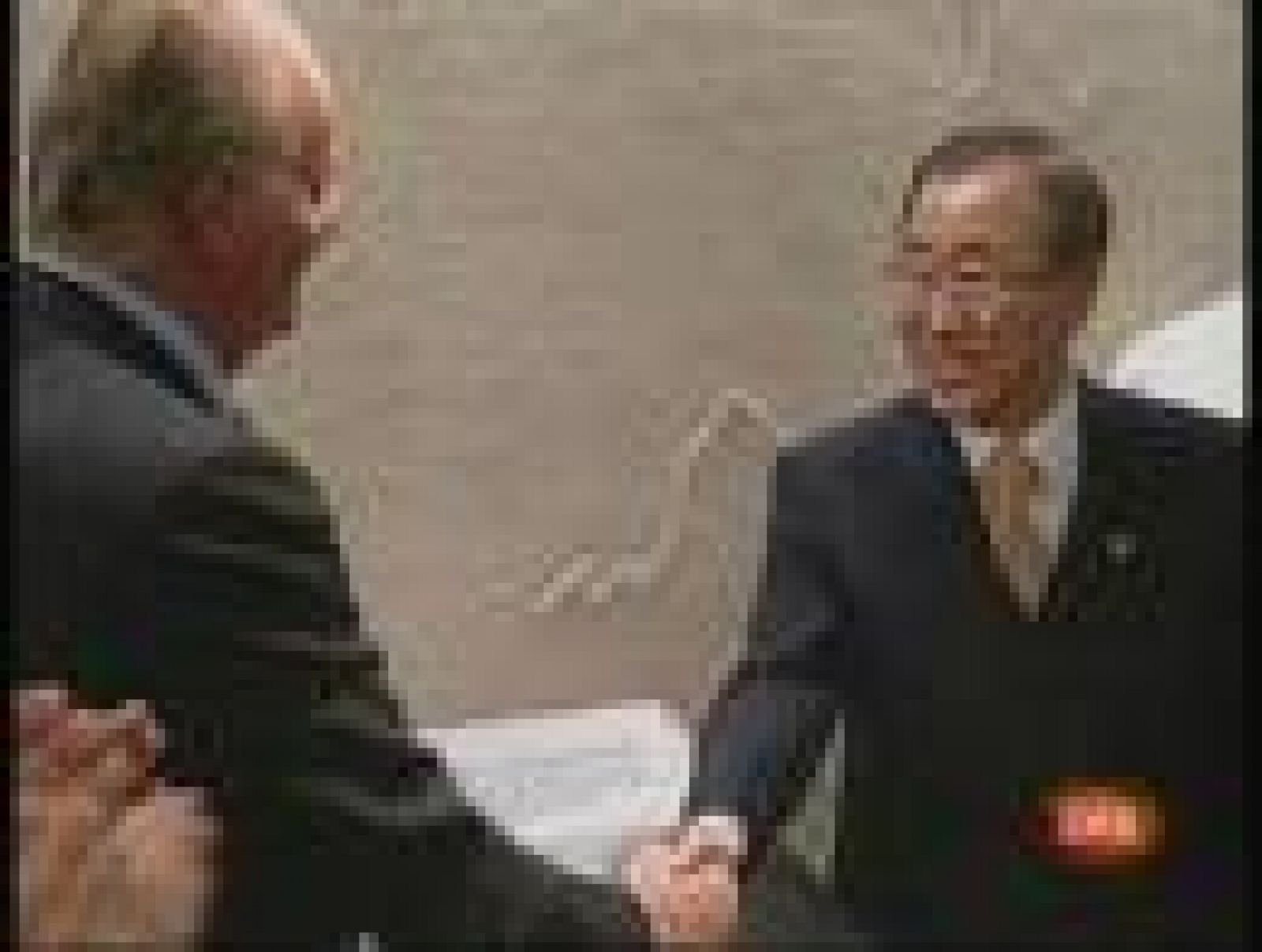 Los Reyes inauguran la cúpula de Barceló | Ver