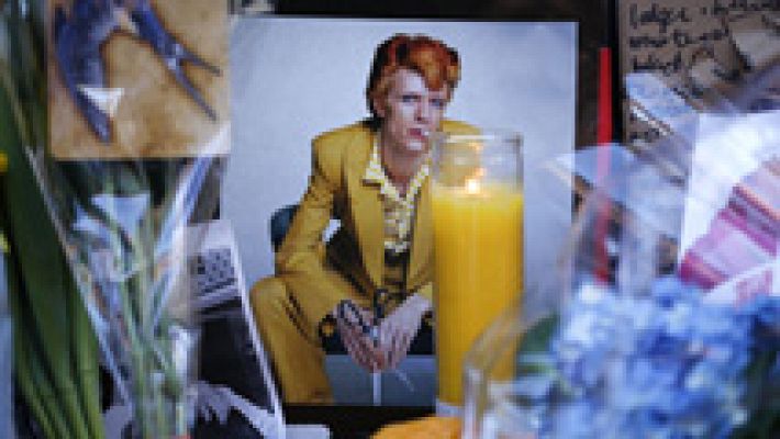 Artistas y políticos lamentan la muerte de Bowie, un "héroe" de la música