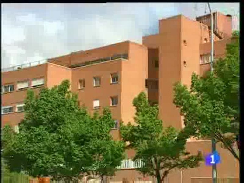 Polémica en el hospital Carlos III por una guía sobre el SIDA - Ciencia y tecnología en Rtve.es | Ver