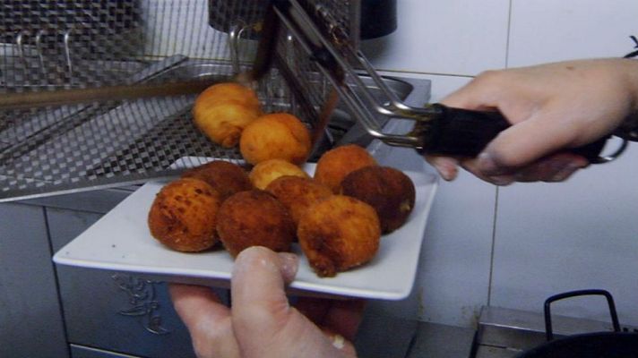 Aquí la Tierra - Croquetas con mucho rock