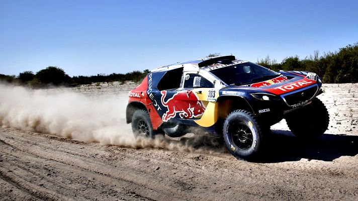 Telediario 1 - Carlos Sainz tendrá que abrir huella en la etapa más dura del Dakar 2016