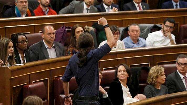 Telediario 1 - La variedad del nuevo Congreso se deja ver en la forma de jurar el cargo