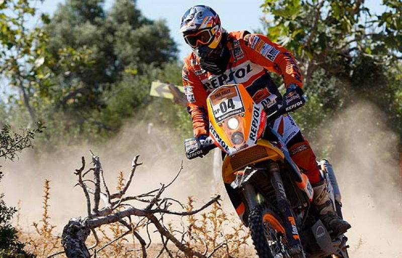 Queda muy poco para la presentación del Dakar 2009, será en Madrid y todas las figuaras de esta competición están ya en la capital de España. Todos los pilotos ha coincidido en destacar lo positivo de que se celebre en Argentina y Chile, pero prefier