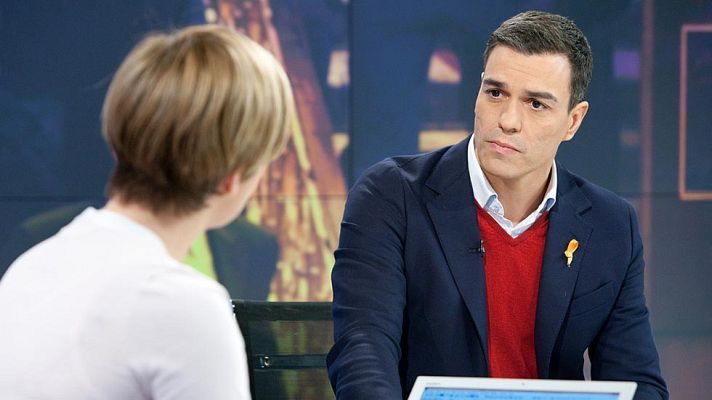 Telediario 1 - Sánchez critica la actitud de Iglesias por poner problemas para formar un "gobierno progresista"