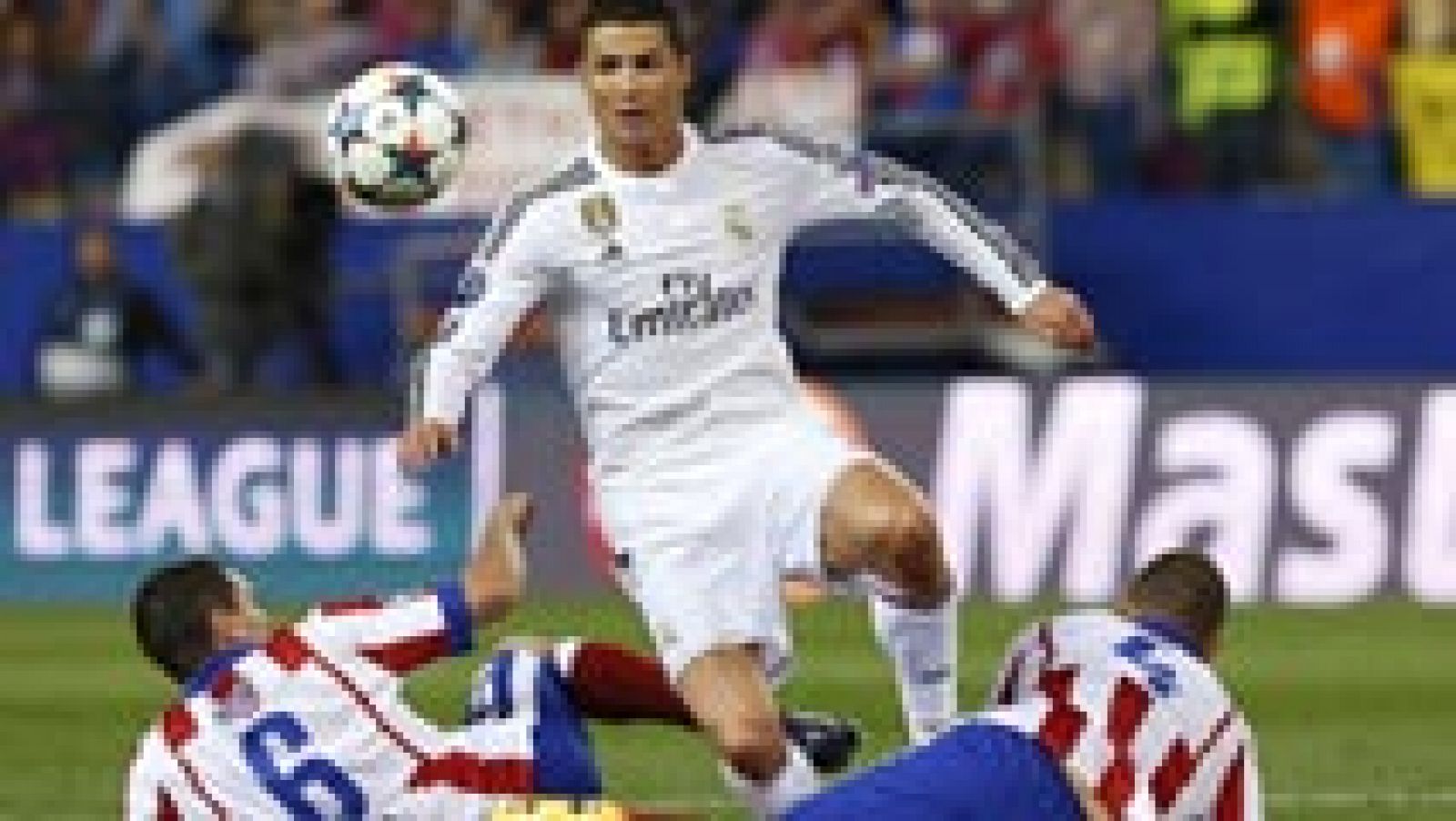 Telediario 1: Real Madrid y Atlético sancionados por la FIFA sin poder fichar | RTVE Play