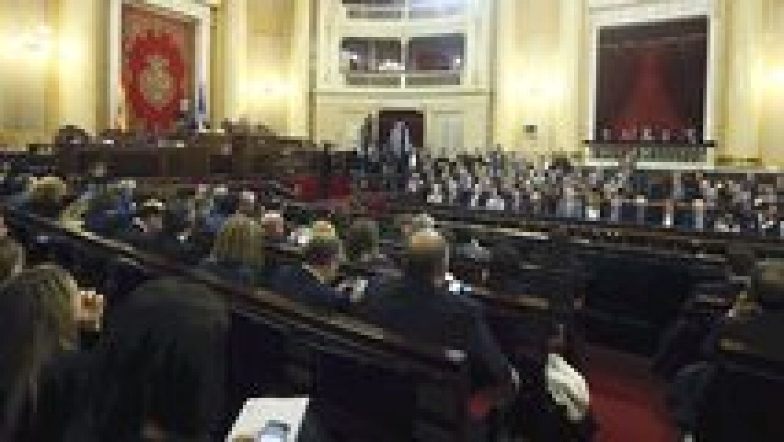 Telediario 1: Telediario - 8 horas - 15/01/16 | RTVE Play