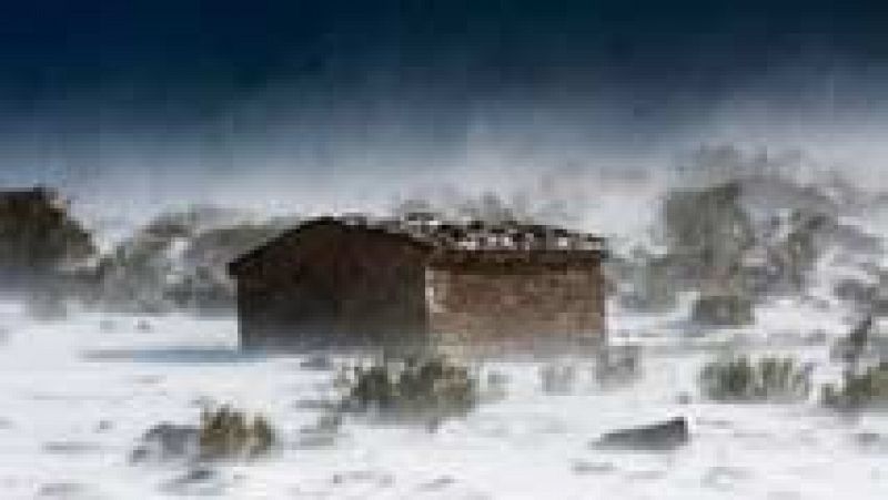 Alerta por nevadas, frío, viento y olas