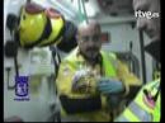  - Una mujer da a luz en plena calle