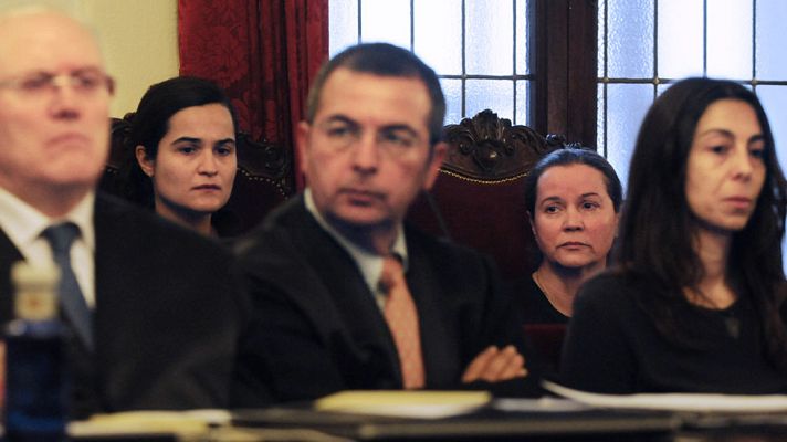 Telediario 1 - La defensa de la asesina confesa de Isabel Carrasco alega trastorno mental por el acoso al que la víctima sometía a su hija