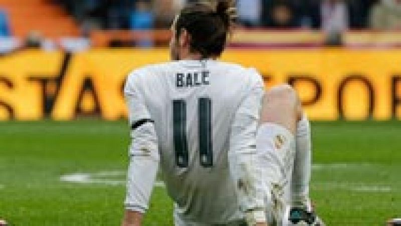 El galés Gareth Bale estará entre tres y cuatro semanas de baja tras romperse el sóleo por tercera vez esta temporada, la sexta desde que llegó al Real Madrid.