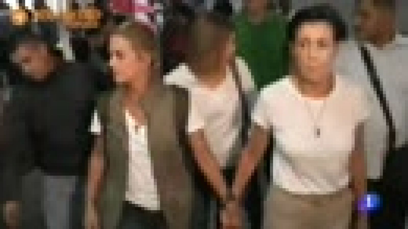 Telediario 1: La esposa de Leopoldo López denuncia vejaciones en la cárcel cuando acudía a visitar a su marido | RTVE Play