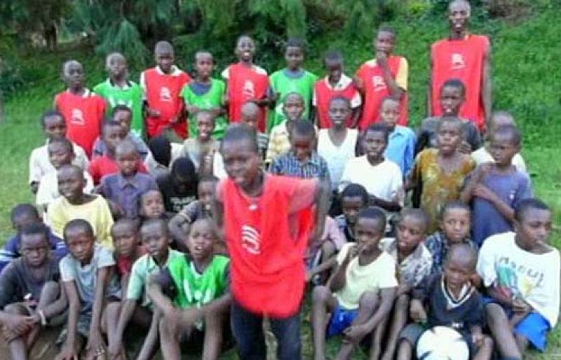 Los niños de las minas del Congo han coreado al unísono aupa Athletic.
