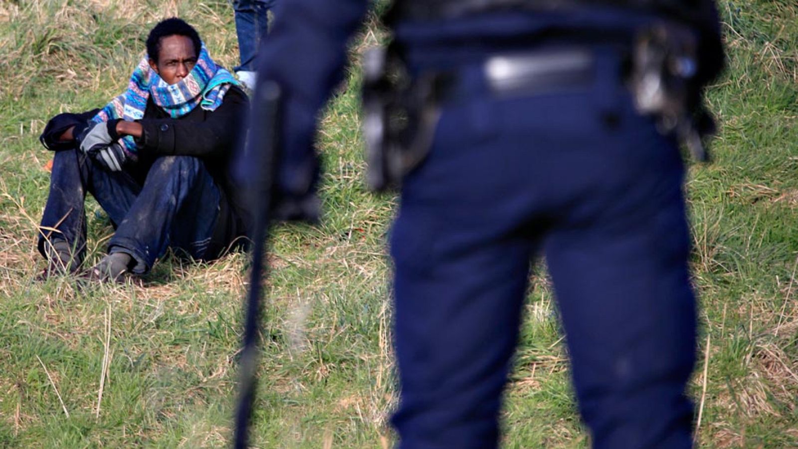 Más de 4.000 personas sobreviven en condiciones deplorables en la 'jungla de Calais'