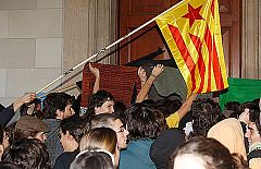 Varios contusionados en Barcelona en una manifestación contra el Plan Bolonia