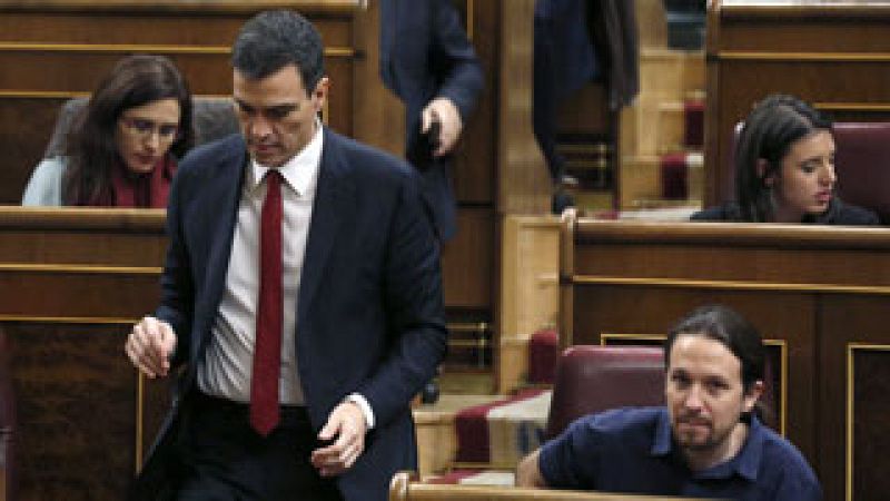 Sánchez insiste en esperar el mandato del rey e Iglesias le pide "no dilatar más el tiempo"