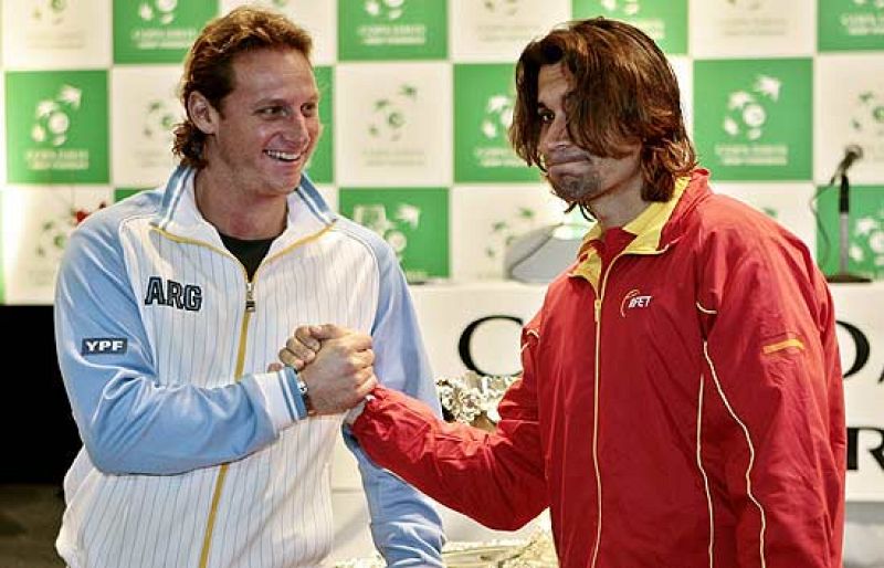 David Ferrer abrirá fuego en el primer partido de la final de la Copa Davis. Lo hará contra otro David, David Nalbandián. 
