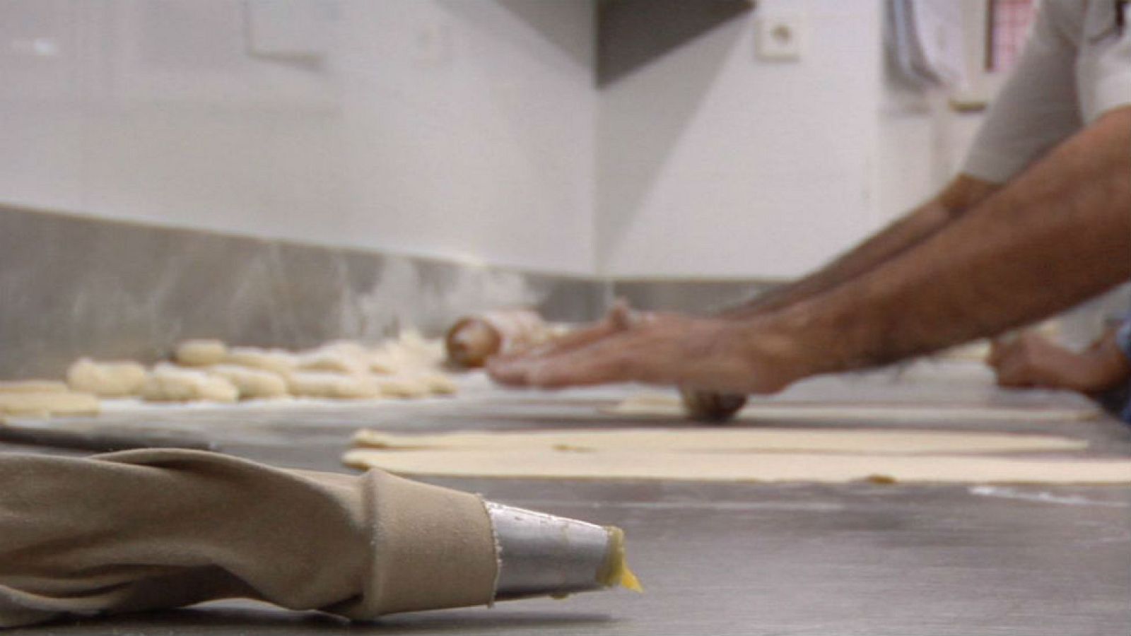  Hacemos bartolillos de Madrid