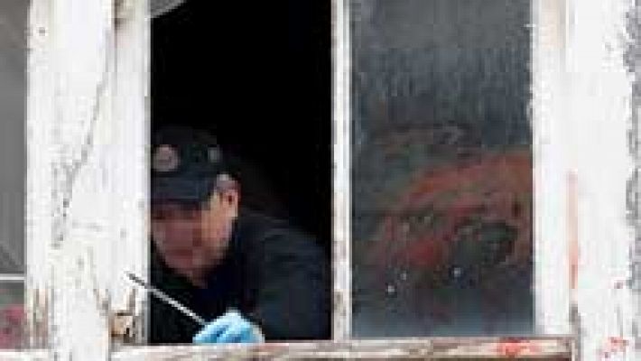 Telediario 1 - La madre acusa al hombre que arrojó a su bebé por la ventana de estar abusando de él