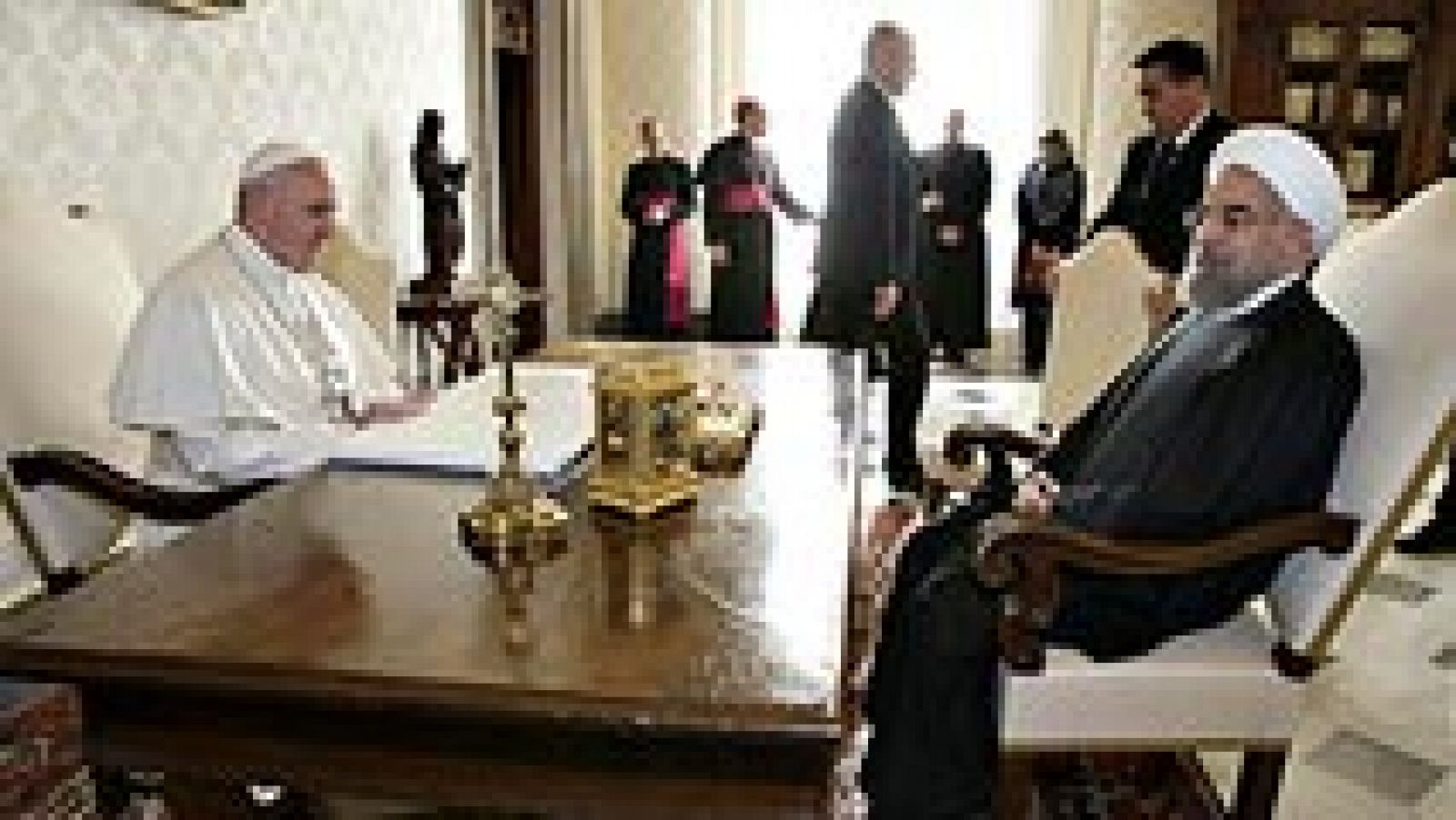 Telediario 1: El Papa pide al presidente iraní que trabaje por la paz en Oriente Próximo | RTVE Play