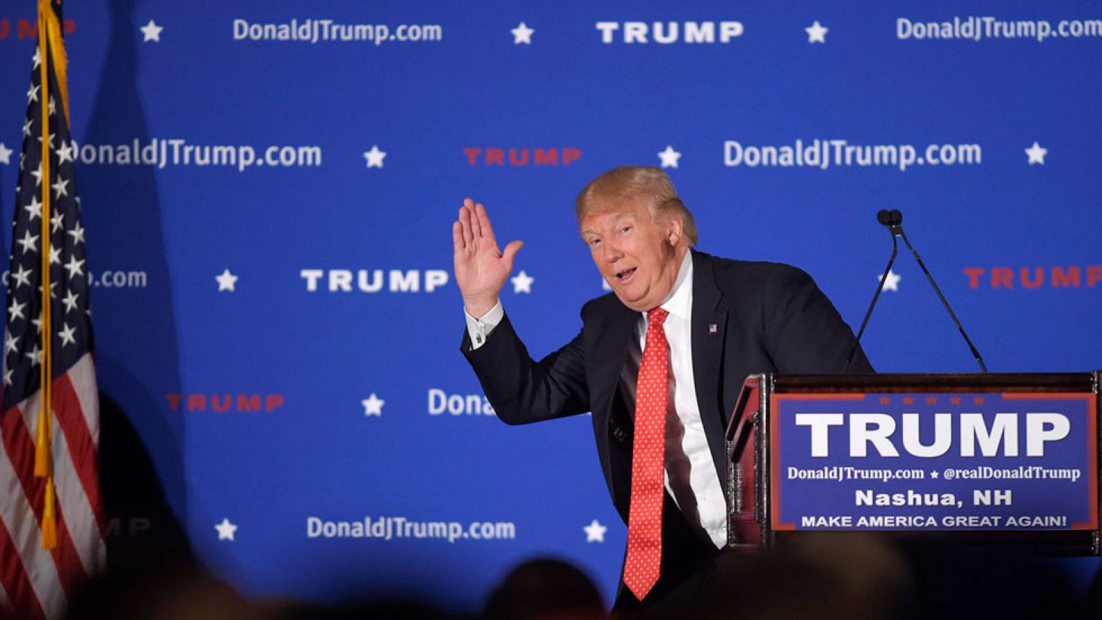 Lo más sorprendente de esta campaña está siendo el desenfrenado éxito del multimillonario Donald Trump,consagrado ya como estrella mediática,con una retórica  agresiva contra los inmigrantes latinos y musulmanes y una larga lista de salidas de tono
