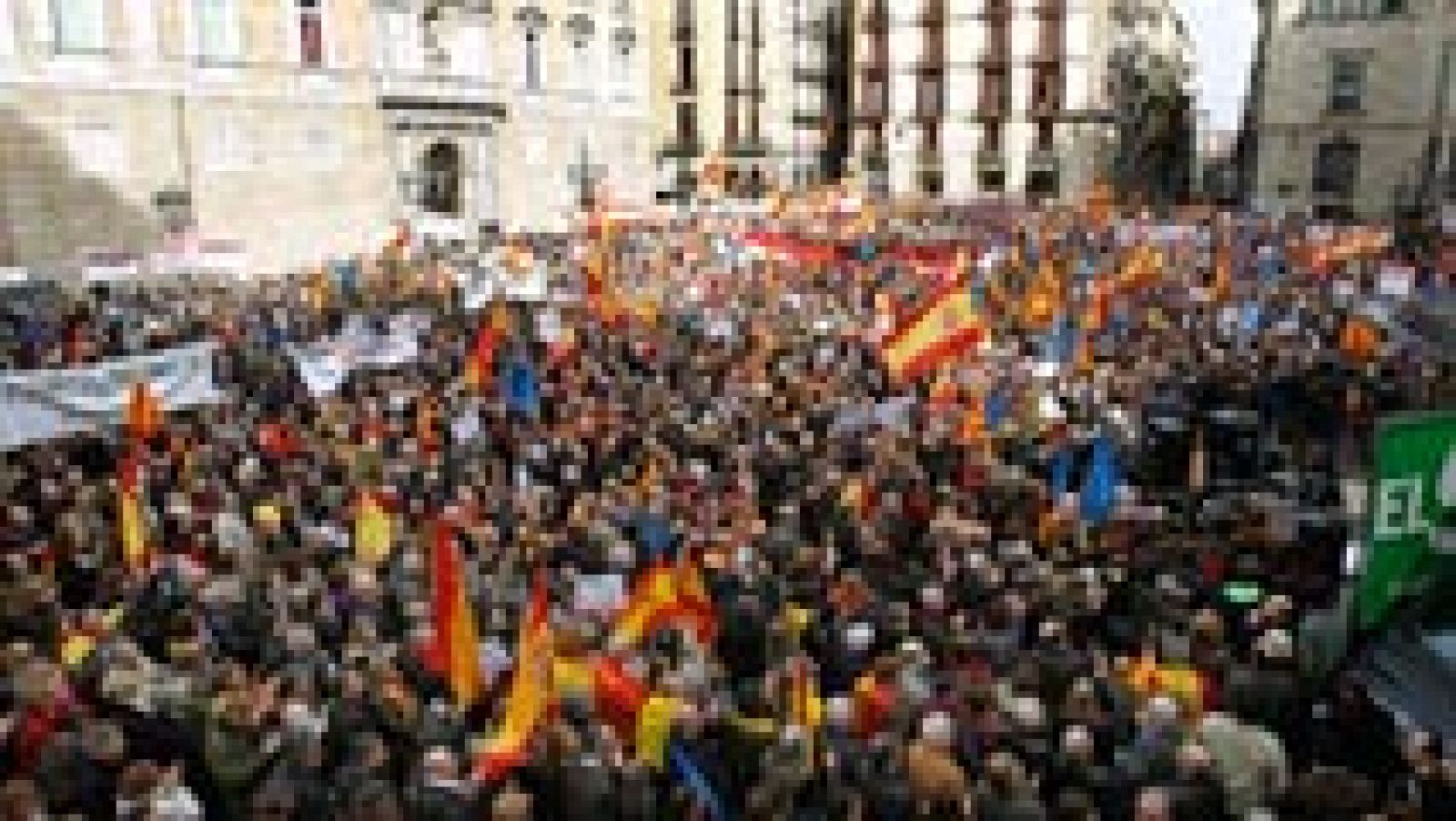 Telediario 1: Sociedad Civil Catalana protesta contra el independentismo | RTVE Play