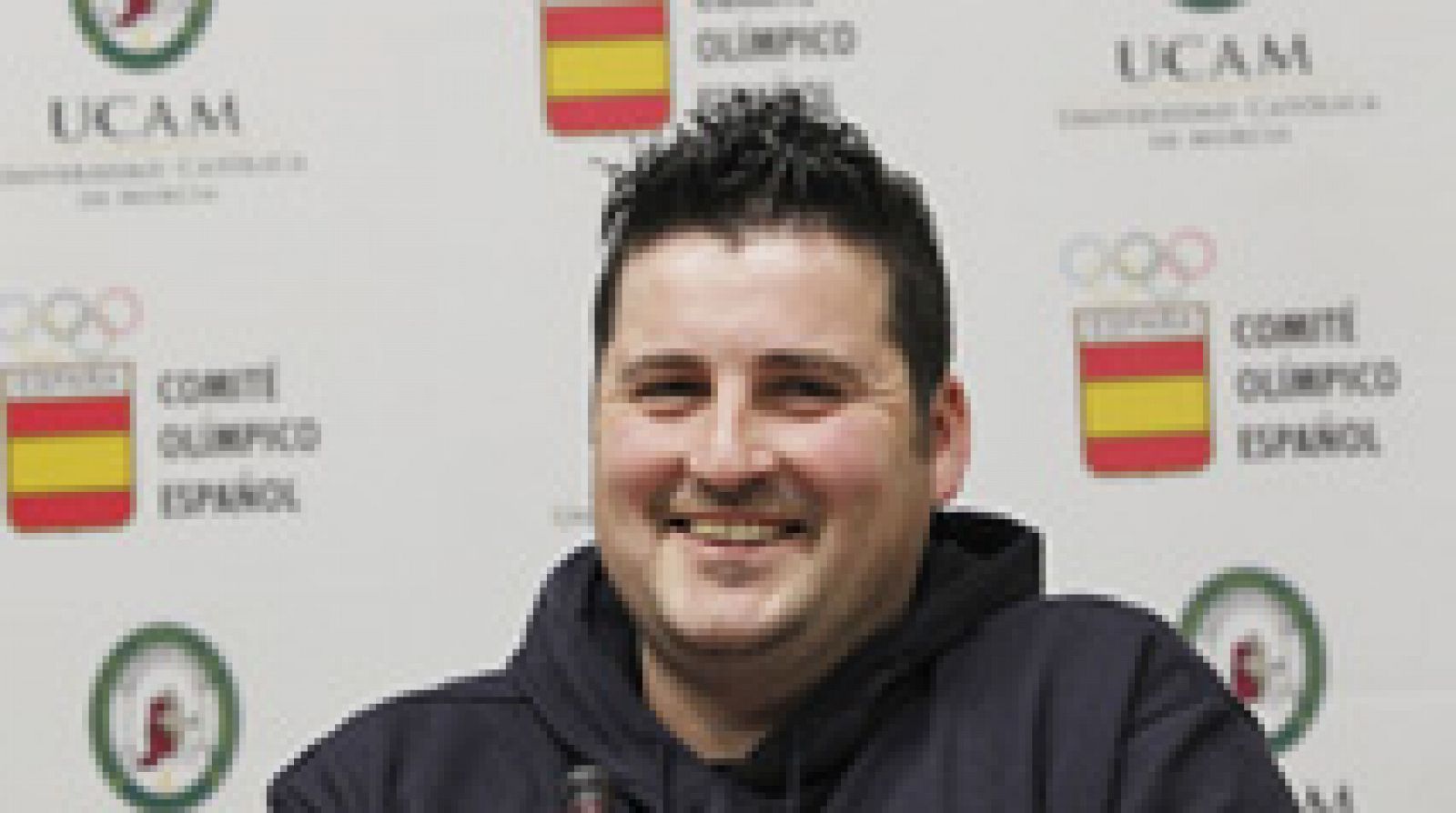 David Cal afronta nuevos retos: ayudante de piragüistas en la UCAM y estudiante | Ver