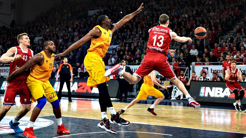 El FC Barcelona Lassa ha perdido este jueves en la casi invicta pista del Brose Baskets Bamberg (74-70) en la sexta jornada del 'Top 16' de la Euroliga en un partido en el que no pudieron retener la iniciativa inicial y donde la irregularidad en su j