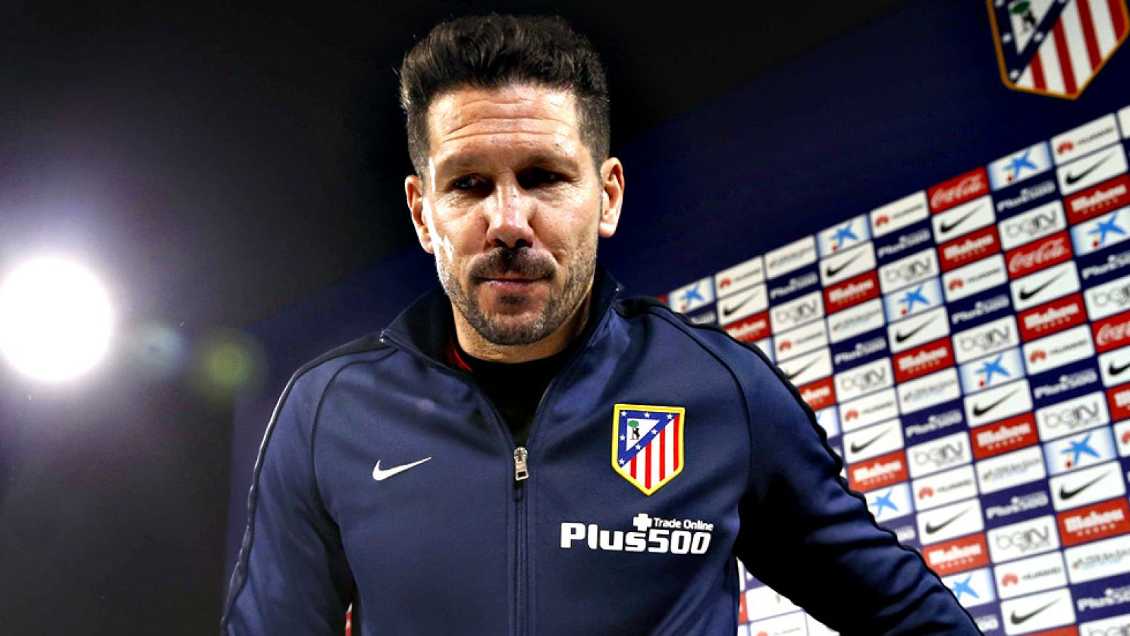 El argentino Diego Simeone, entrenador del Atlético de Madrid, valoró este viernes "como un fracaso" propio que el colombiano Jackson Martínez no siga en el club rojiblanco, "pero son partes del juego", y remarcó: "No voy a cambiar mi forma de jugar,