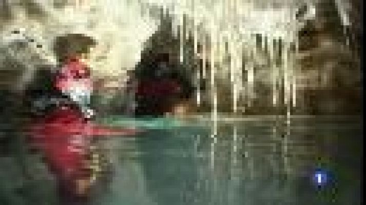 Informatiu Balear - Un llac subterrani a 330 metres de profunditat