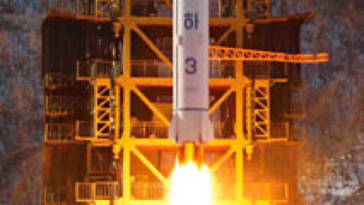 Corea del Norte lanza un supuesto satélite espacial