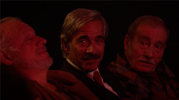 Cuéntame cómo pasó - Antonio, Miguel, Pepe y Ramón la lían en la sala X