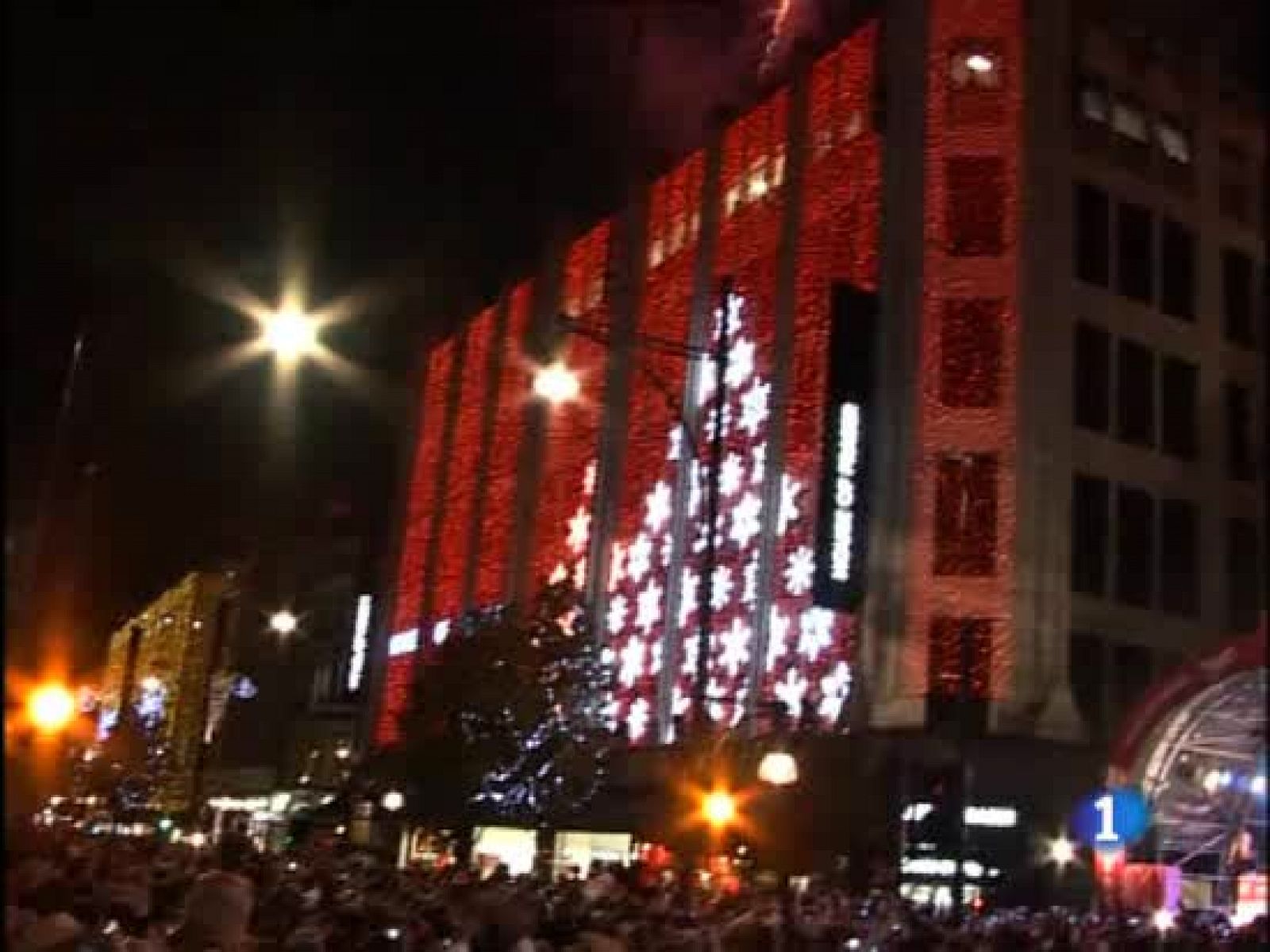 La crisis enciende aún más la polémica que suele rodear al gasto de la iluminación navideña