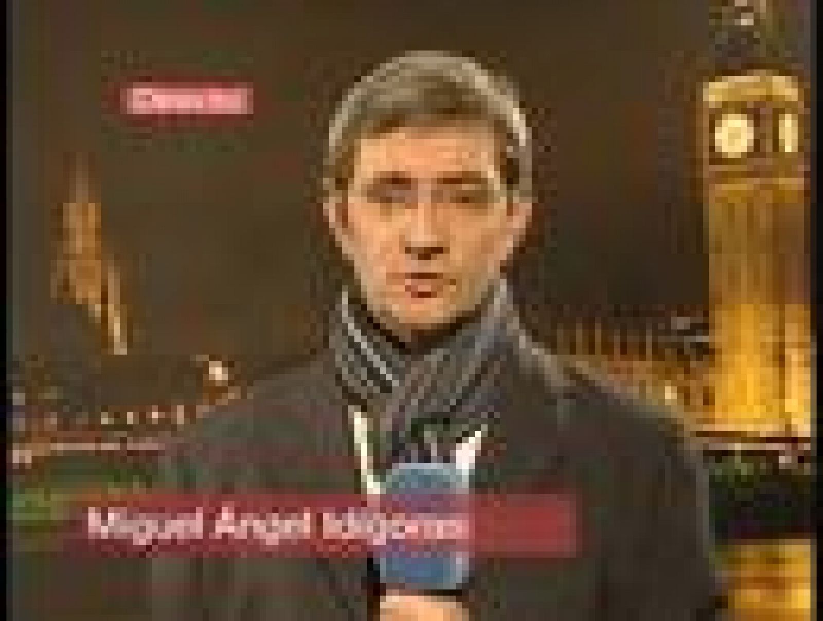 El gobierno de Gordon Brown ha presentado un paquete de medidas valorado en 23.500 millones de euros para evitar la prolongación de la recesión.