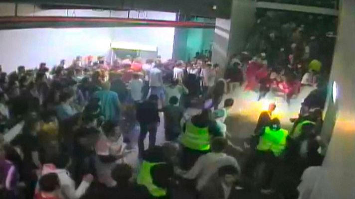 Telediario 1 - Los testigos del Madrid Arena acusan a los vigilantes de seguridad de empeorar la situación en la avalancha