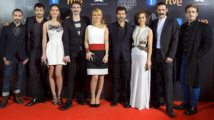 Los protagonistas del Ministerio del Tiempo en la premiere