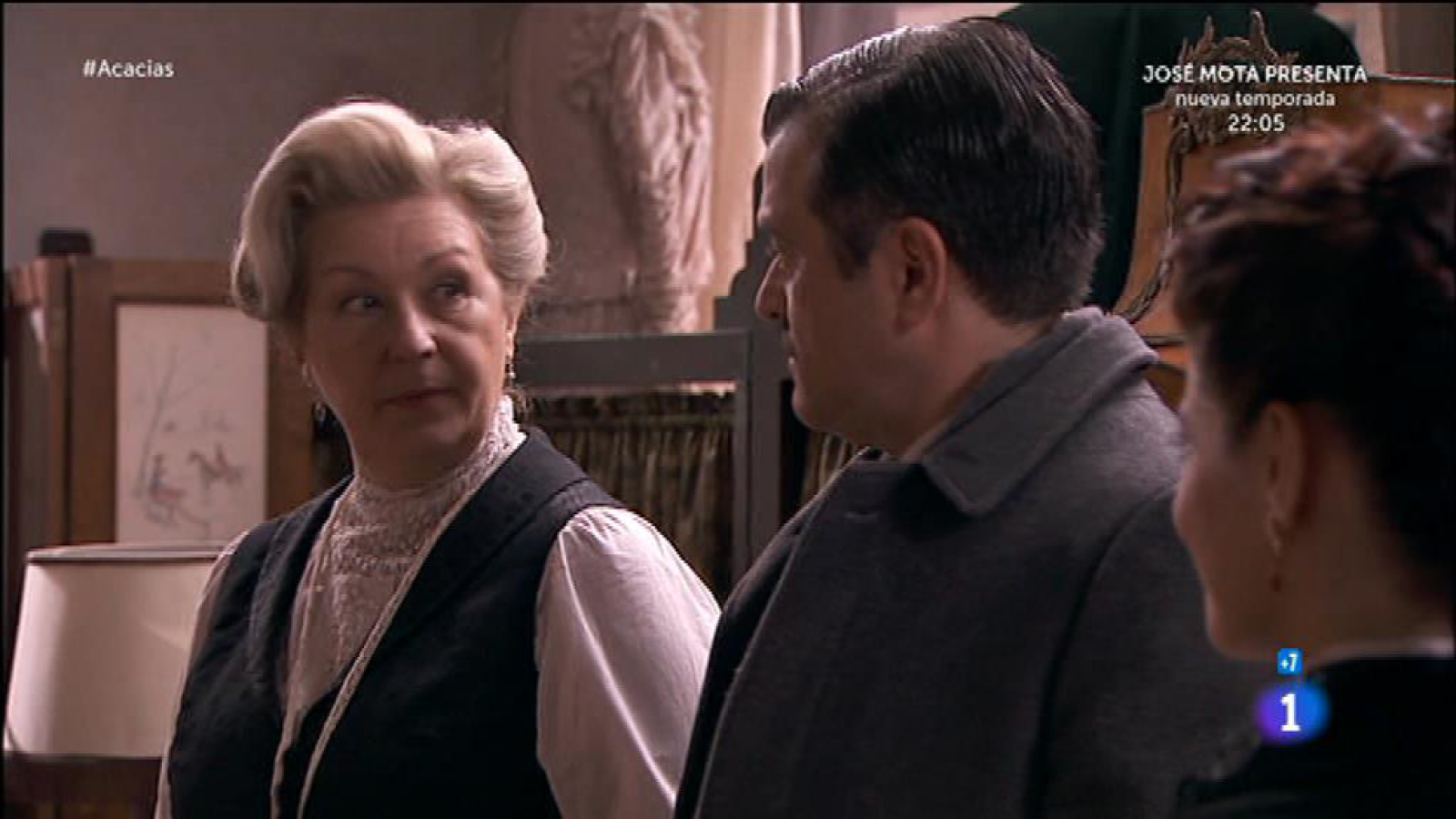 Acacias 38 - Susana pone a prueba a Trini en la sastrería