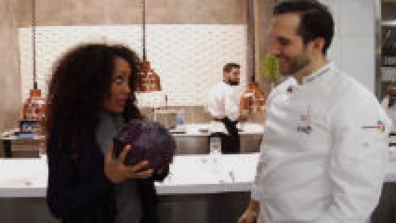  Alta cocina con lombarda