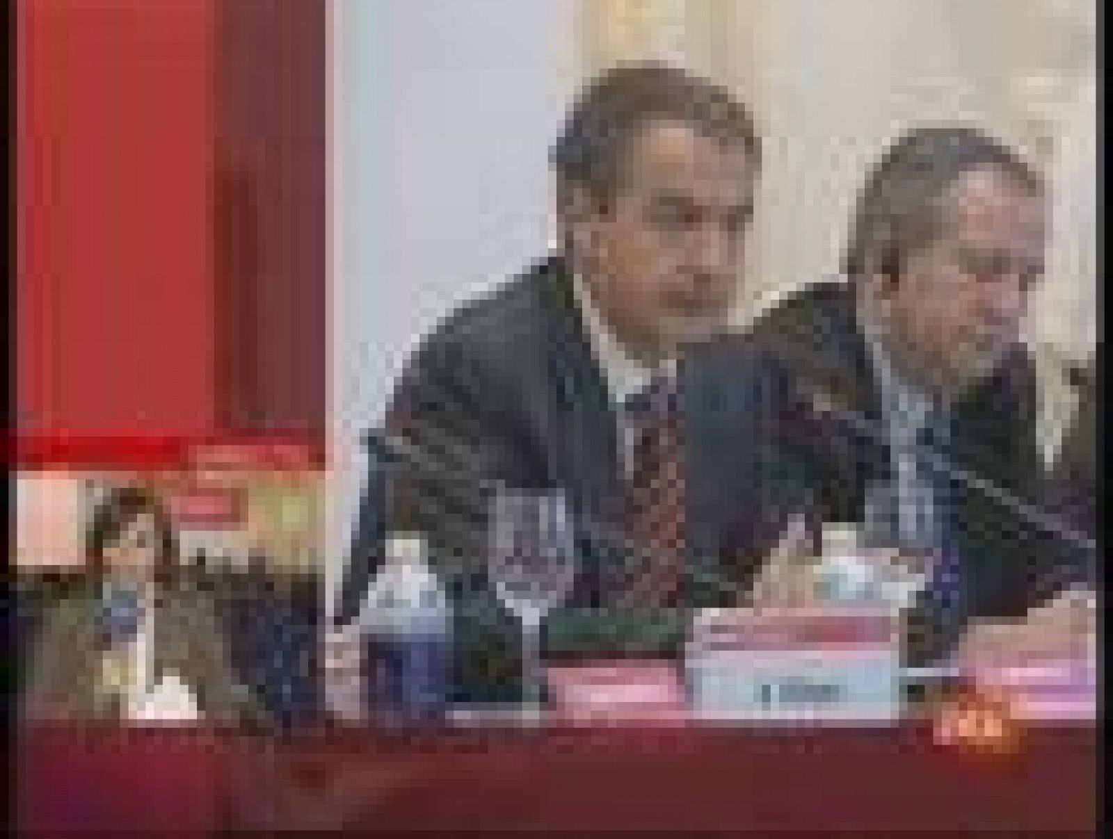 Solbes y Zapatero analizan la situación económica