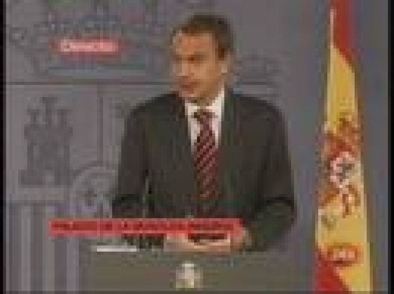 El presidente del Gobierno, José Luis Rodríguez Zapatero, ha criticado a aquellos que "querrían intervenir todo el rato en empresas privadas". El Gobierno, ha dicho, que no es parte en esa operación que es exclusivamente empresarial. 