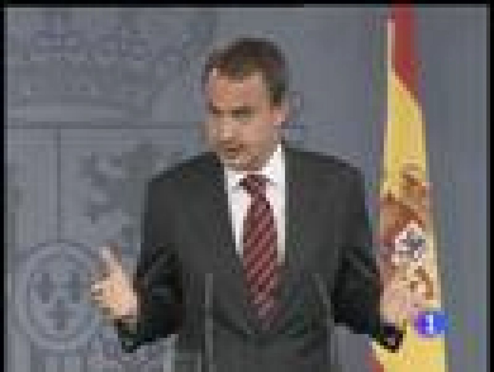 Telediario 1 en cuatro minutos - 25/11/08 | Ver