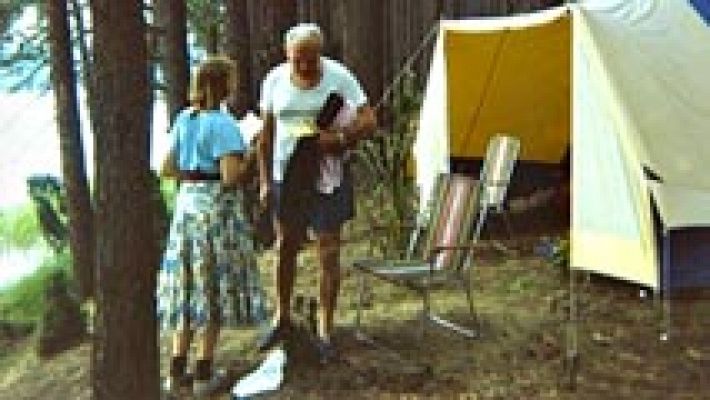 Telediario 1 - Unas cartas demostrarían una "intensa" amistad de Juan Pablo II con una mujer sin que rompiera el celibato